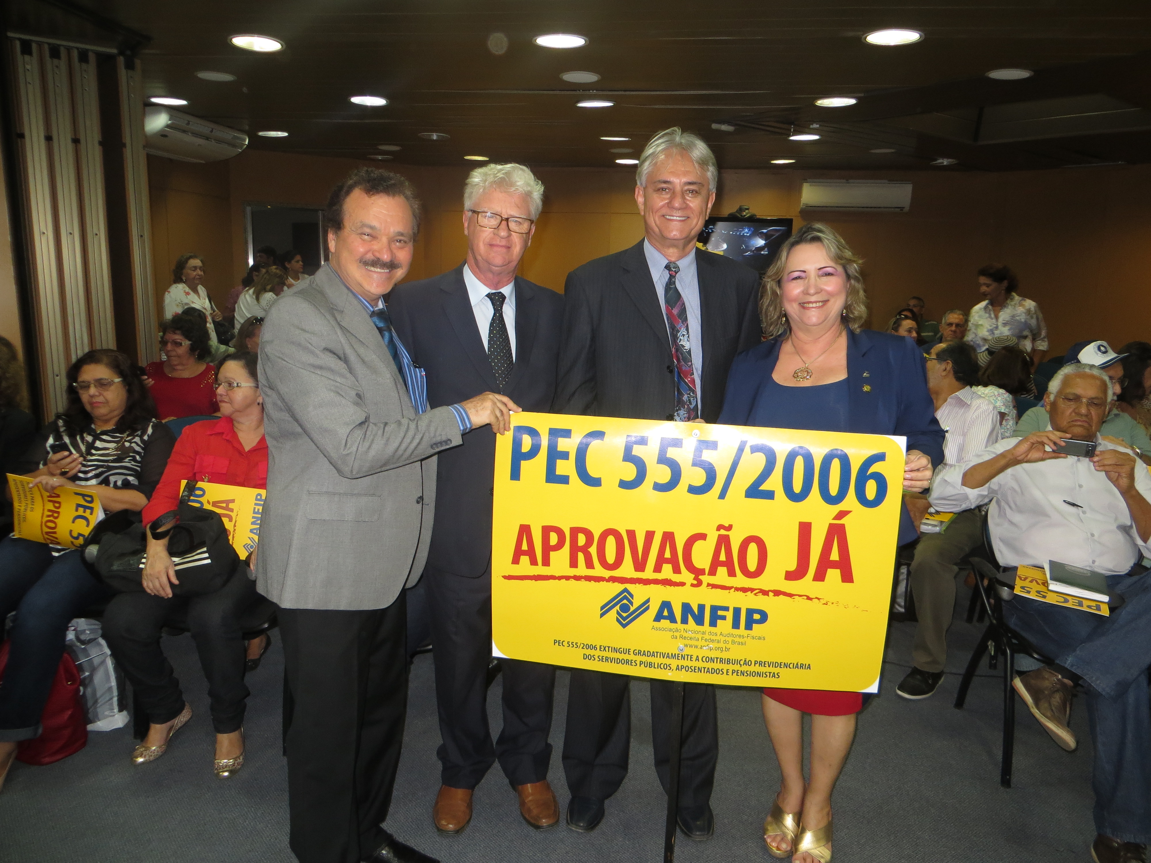 Malha fina nas empresas (Informe Econômico) 