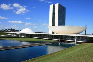Projeto proíbe afastamento de policial investigado sem sentença condenatória