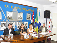 PEC garante aposentadoria compulsória com proventos integrais para servidores