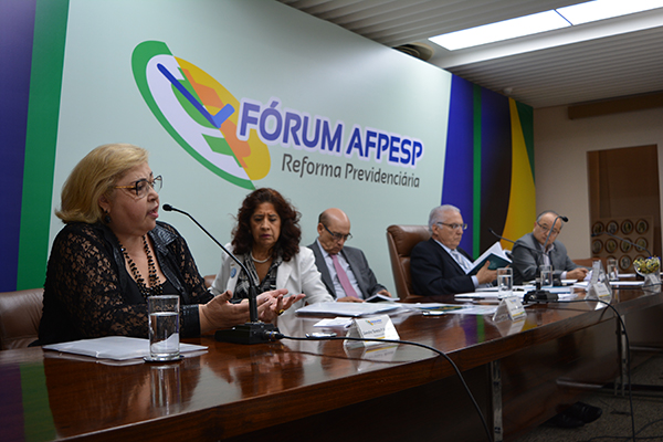 PEC 287: APAFISP critica reforma da Previdência durante fórum da Afpesp