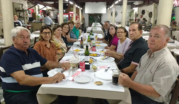 APAFISP promove festa de fim de ano para associados de Rio Claro