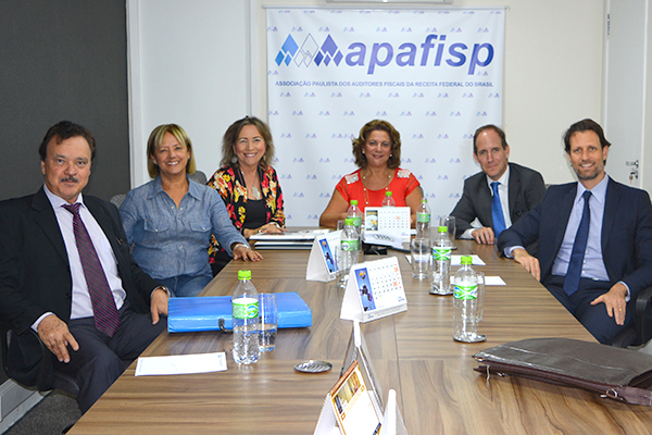 APAFISP aborda prestação de assessoria jurídica em reunião com escritório GMW
