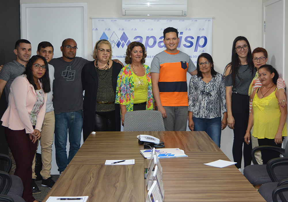 Funcionários da APAFISP participam de palestra motivacional