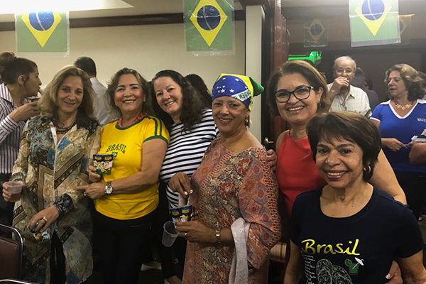 APAFISP oferece café da manhã a associados durante jogo do Brasil; veja fotos
