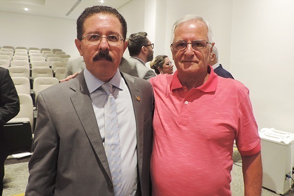 Presidente da APAFISP participa da solenidade de posse da diretoria da DS Santos