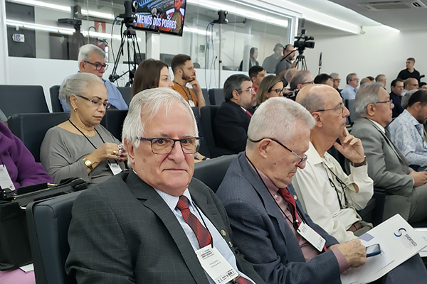 ANFIP-SP participa de seminário em Santos que elabora sugestões para Reforma Tributária