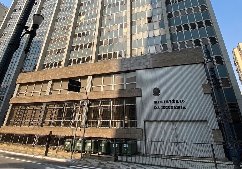 Malha Fiscal: ANFIP-SP aborda na Superintendência tratamento unificado para os 28,86%